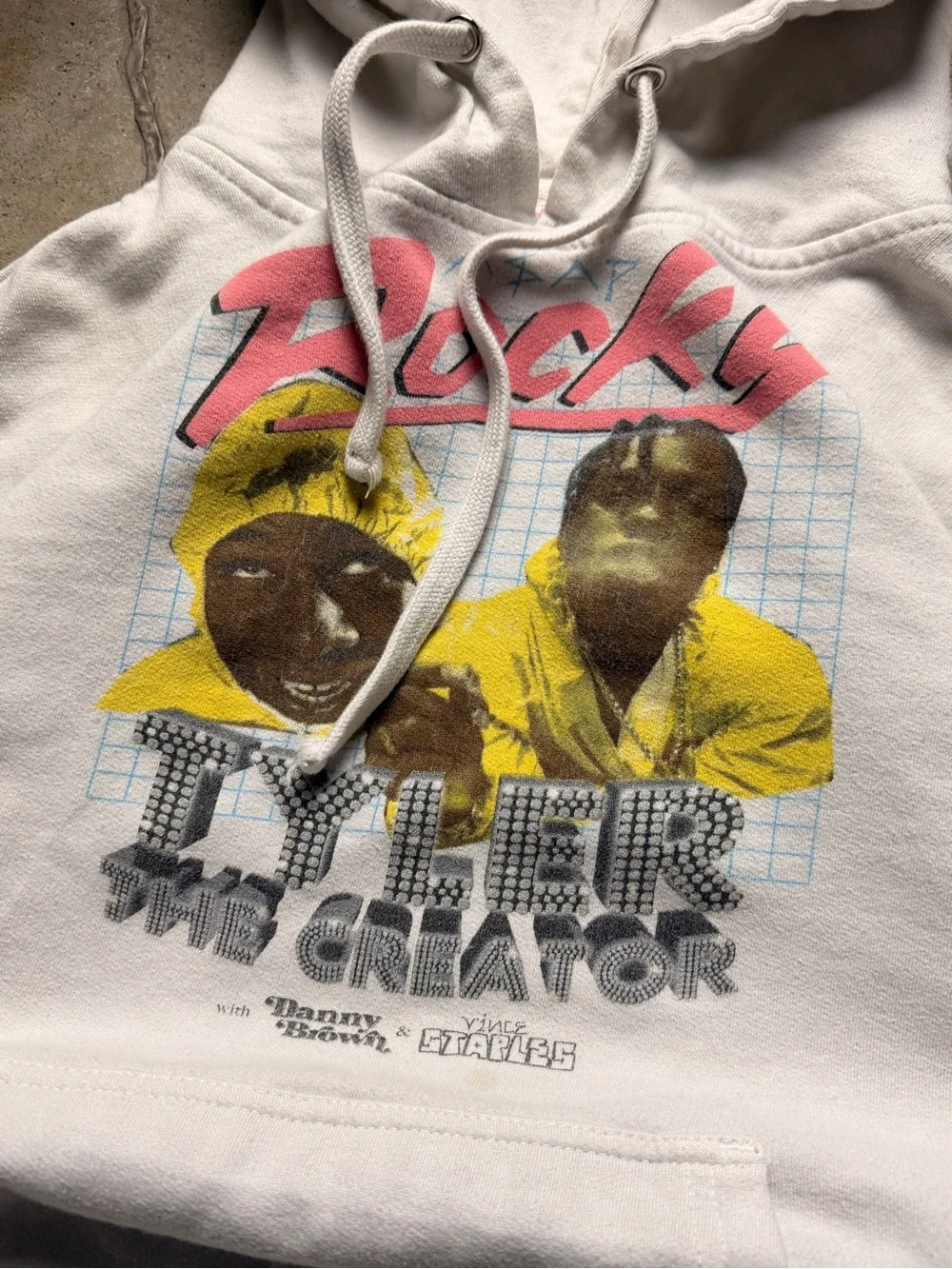 Crewneck Graphic Pullover Hoodie in White with Pink & Yellow Print